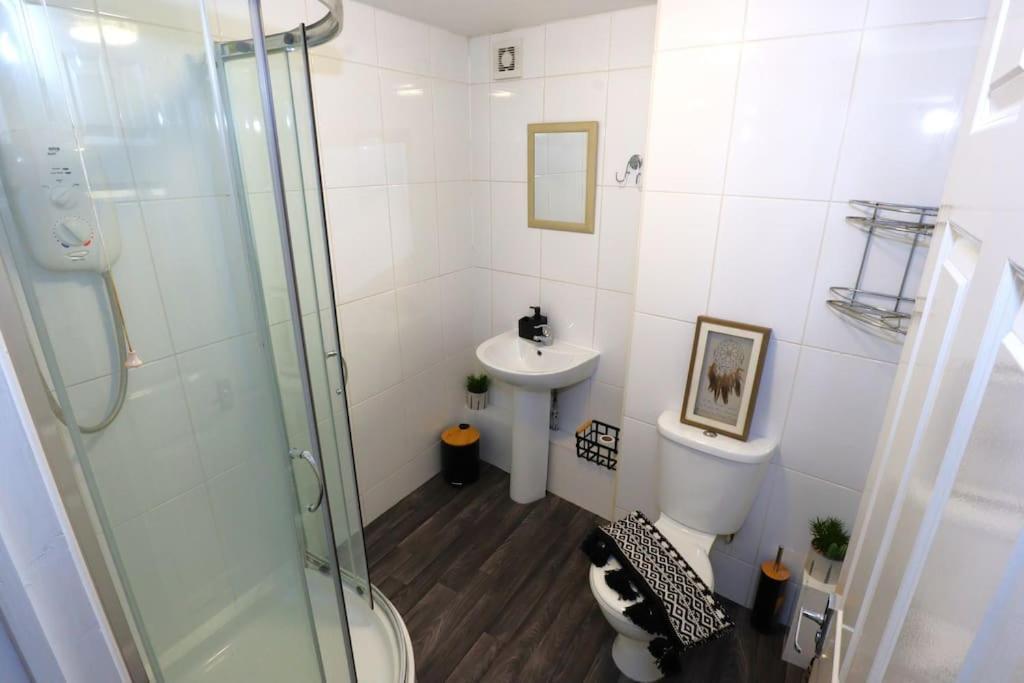 New Sunset Square Eastbourne 2 Bed Apartment, Long Stay Welcome Exteriör bild
